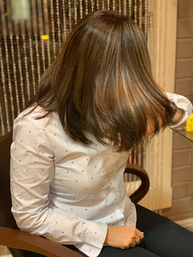 Beauty Salon «Jubilee Beauty Salon & Spa», reviews and photos, 138 N Lake Ave, Pasadena, CA 91101, USA