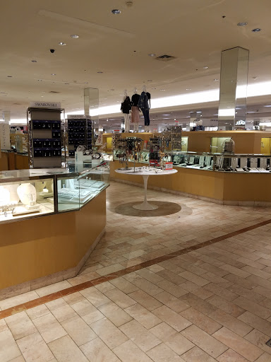 Department Store «Lord & Taylor», reviews and photos, 5065 Main St, Trumbull, CT 06611, USA