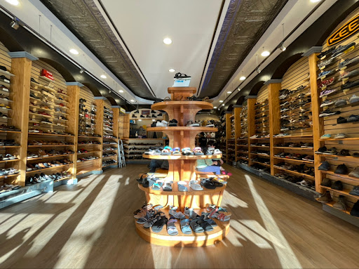 Shoe Store «Windsor Shoes», reviews and photos, 233 Prospect Park West, Brooklyn, NY 11215, USA