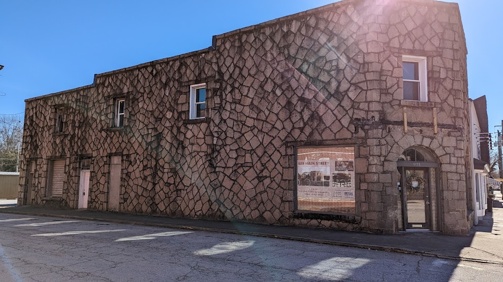 Capricorn Salon Studios 30083