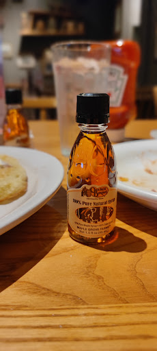 American Restaurant «Cracker Barrel Old Country Store», reviews and photos, 2012 E 59th St, Anderson, IN 46013, USA