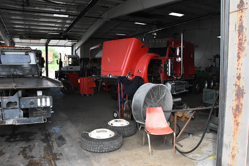 Auto Parts Store «ATC Auto Truck Center Inc», reviews and photos, 941 66th Ave SW, Cedar Rapids, IA 52404, USA