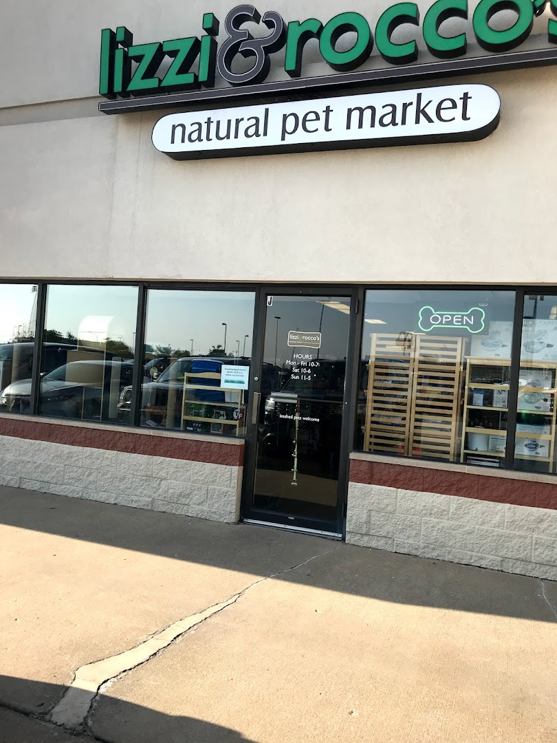 Lizzi and Rocco's Natural Pet Market