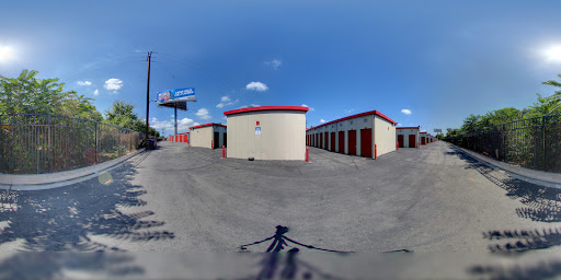 Self-Storage Facility «CubeSmart Self Storage», reviews and photos, 198 W Artesia Blvd, Long Beach, CA 90805, USA