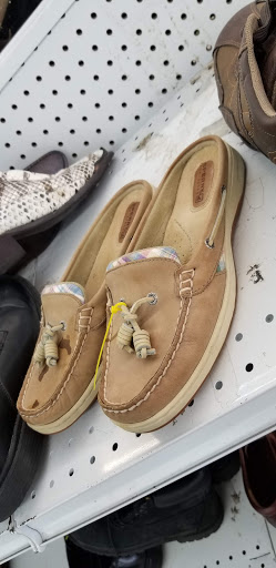 Thrift Store «Park Avenue Thrift», reviews and photos, 5520 Bells Ferry Rd, Acworth, GA 30102, USA