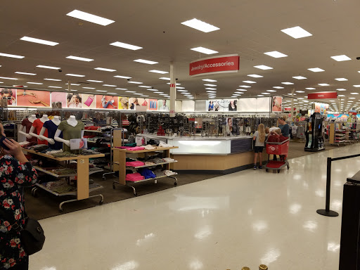 Department Store «Target», reviews and photos, 2070 Sam Rittenberg Blvd, Charleston, SC 29407, USA
