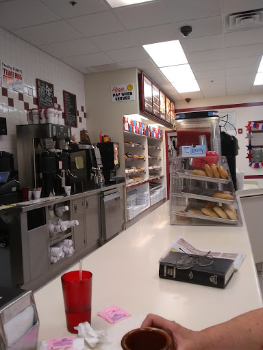 Donut Shop «Original Country Donuts», reviews and photos, 3091 US-20 #101, Elgin, IL 60124, USA