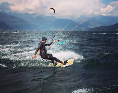 Kitesurf and windsurf Dervio | Sports Paradise