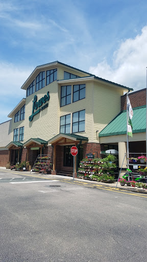 Grocery Store «Lowes Foods on Strickland Road», reviews and photos, 9600 Strickland Rd, Raleigh, NC 27615, USA