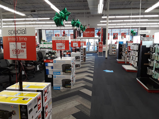 Office Supply Store «Staples», reviews and photos, 1660 Soldiers Field Rd, Brighton, MA 02135, USA