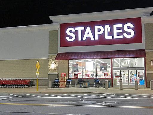 Staples, 453 Arena Hub Plaza, Wilkes-Barre, PA 18702, USA, 