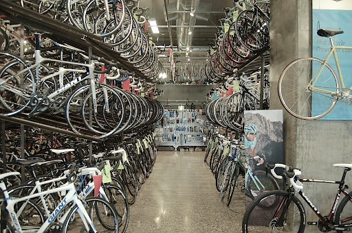 Bicycle Store «Velo Bike Shop», reviews and photos, 2151 6th Ave, Seattle, WA 98121, USA