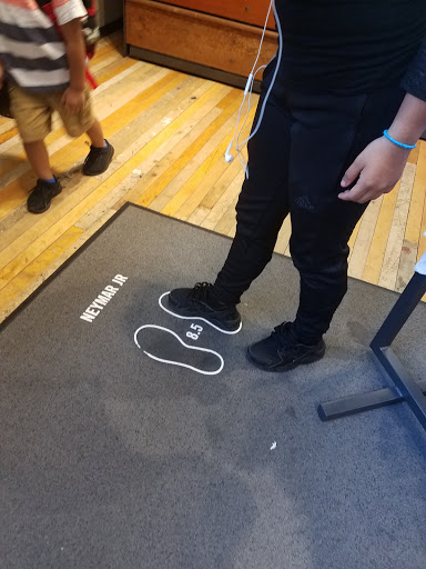 Clothing Store «Nike Lenox», reviews and photos, 3393 Peachtree Rd, Atlanta, GA 30326, USA