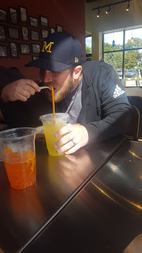 Mexican Restaurant «QDOBA Mexican Eats», reviews and photos, 795 E Maple Rd A, Birmingham, MI 48009, USA