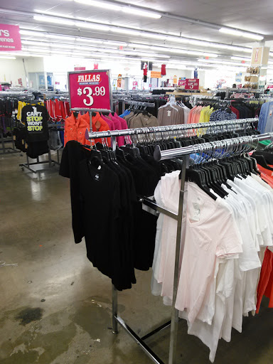 Discount Store «Fallas Paredes Discount Stores», reviews and photos, 26 E Baseline Rd #110, Phoenix, AZ 85040, USA