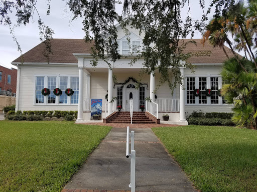 Sporting Goods Store «Flint Creek Outfitters», reviews and photos, 14129 7th St, Dade City, FL 33525, USA