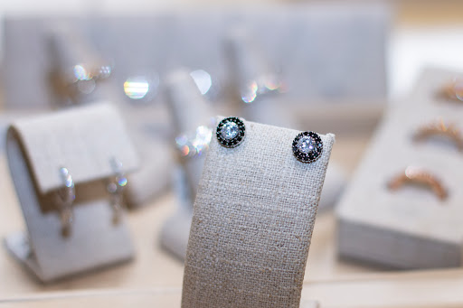 Jewelry Store «J Rankin Jewellers», reviews and photos, 505 5th Ave S a103, Edmonds, WA 98020, USA