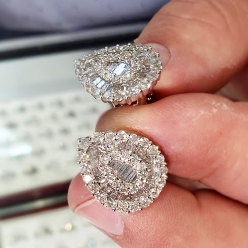 Pawn Shop «Budget Buy & Sell», reviews and photos, 2 E Main St, Patchogue, NY 11772, USA