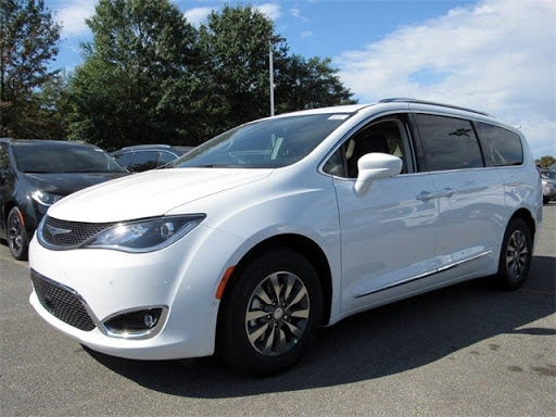 Car Dealer «Ourisman Chrysler Dodge Jeep Ram», reviews and photos, 12430 Auto Dr, Clarksville, MD 21029, USA