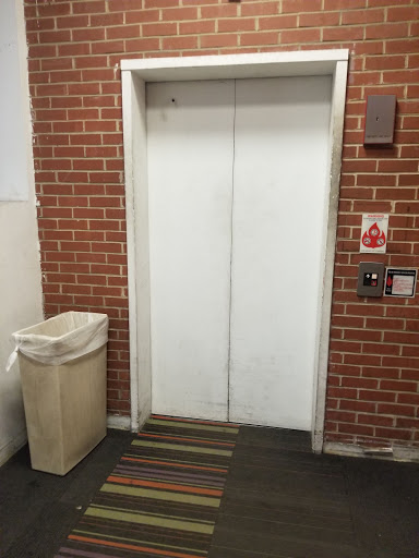 Clothing Store «K&G Fashion Superstore», reviews and photos, 5832 Columbia Pike, Falls Church, VA 22041, USA