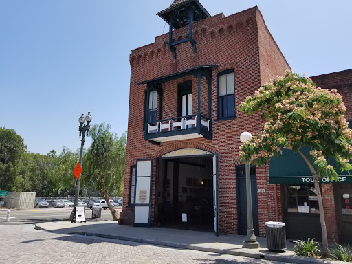 Shopping Mall «Los Angeles Mall», reviews and photos, 201 N Los Angeles St, Los Angeles, CA 90012, USA