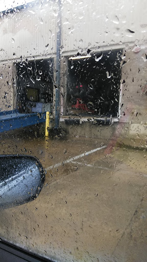 Flooring Store «The BOSS - Builders Outlet Super Store», reviews and photos, 2416 Merrell Rd, Dallas, TX 75229, USA