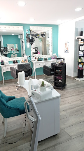 Mi pequeño salón. Peluquería y Estética Rocio en Priego de Córdoba, Córdoba