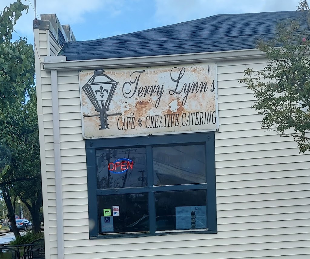 Terry Lynn's Cafe & Creative 70458
