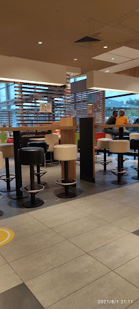 Atmosphère du Restauration rapide McDonald's à Morainvilliers - n°12