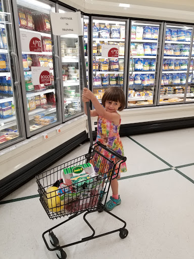 Grocery Store «Lunds & Byerlys Highland Park», reviews and photos, 2128 Ford Pkwy, St Paul, MN 55116, USA