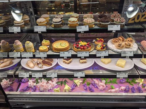 Grocery Store «Earth Fare», reviews and photos, 721 Gov Morrison St #110, Charlotte, NC 28211, USA