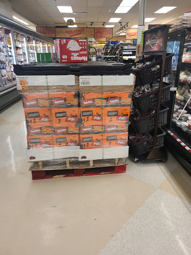 Grocery Store «Quality Food Center», reviews and photos, 4101 49th Ave NE, Tacoma, WA 98422, USA