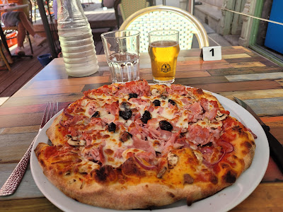 pizza fifi à Saint-Léonard-de-Noblat