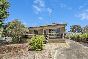 BEACH HUT Holiday Home Anglesea