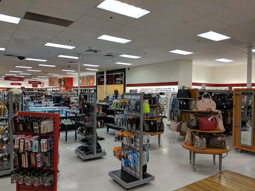 Department Store «T.J. Maxx», reviews and photos, 4 Plaistow Rd, Plaistow, NH 03865, USA