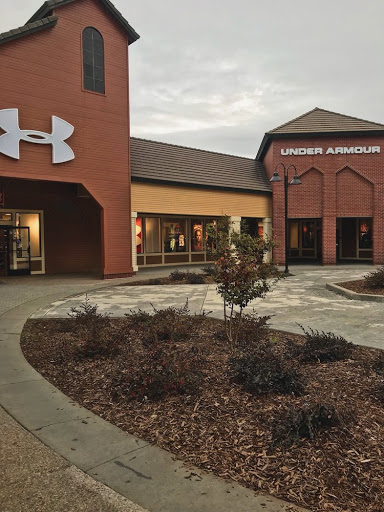 Clothing Store «Under Armour Factory House», reviews and photos, 321 Nut Tree Rd #232, Vacaville, CA 95687, USA