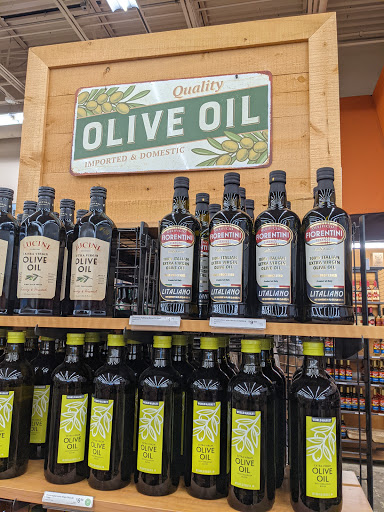 Furniture Store «Cost Plus World Market», reviews and photos, 2155 W 22nd St #500, Oak Brook, IL 60523, USA