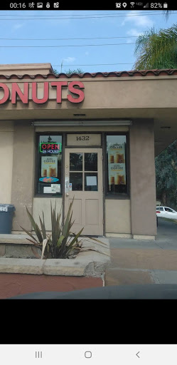 Donut Shop «Rainbow Donuts», reviews and photos, 1432 S Azusa Ave, West Covina, CA 91791, USA