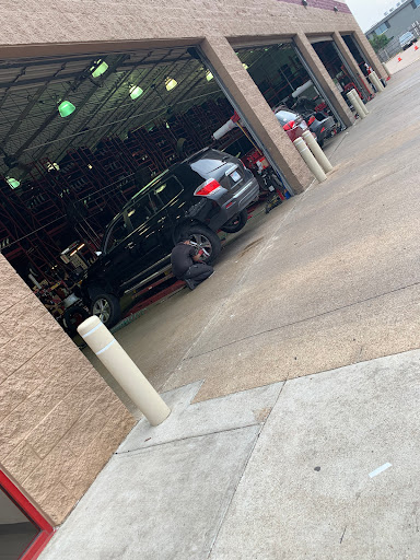 Tire Shop «Discount Tire», reviews and photos, 6616 Northwest Hwy, Dallas, TX 75231, USA