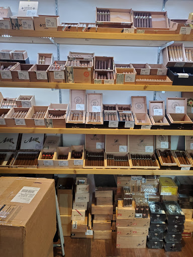 Tobacco Shop «Blue Smoke of Dallas», reviews and photos, 4560 W Mockingbird Ln, Dallas, TX 75209, USA