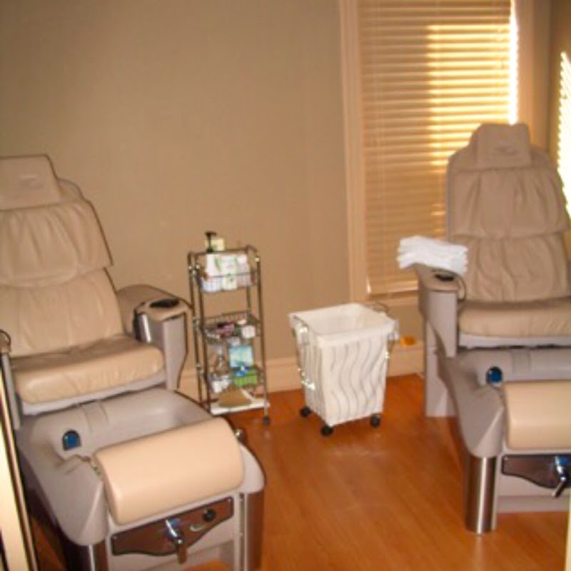 Aura Salon & Spa Ltd