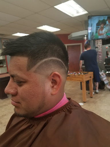 Barber Shop «Dream Team Barber Shop», reviews and photos, 7107 Turfway Rd, Florence, KY 41042, USA