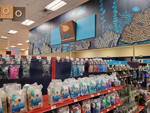 Pet Supply Store «Petco Animal Supplies», reviews and photos, 2021 Evergreen Ave, Modesto, CA 95350, USA