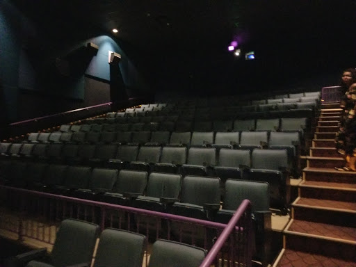 Movie Theater «Showcase Cinemas Seekonk Route 6 », reviews and photos, 100 Commerce Way, Seekonk, MA 02771, USA