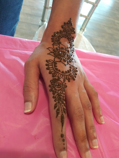 Explore black and white tattoo ideas for men, creative tattoo ideas in Littleton, available at Artistic Henna Designs
