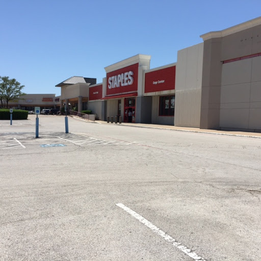 Office Supply Store «Staples», reviews and photos, 1306 E Belt Line Rd, Richardson, TX 75081, USA