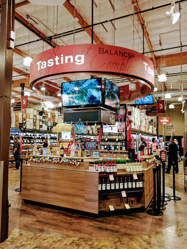 Wine Store «Total Wine & More», reviews and photos, 7925 N Blackstone Ave, Fresno, CA 93720, USA