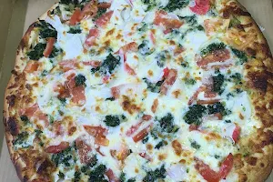 Donna Lynn's Pizza image