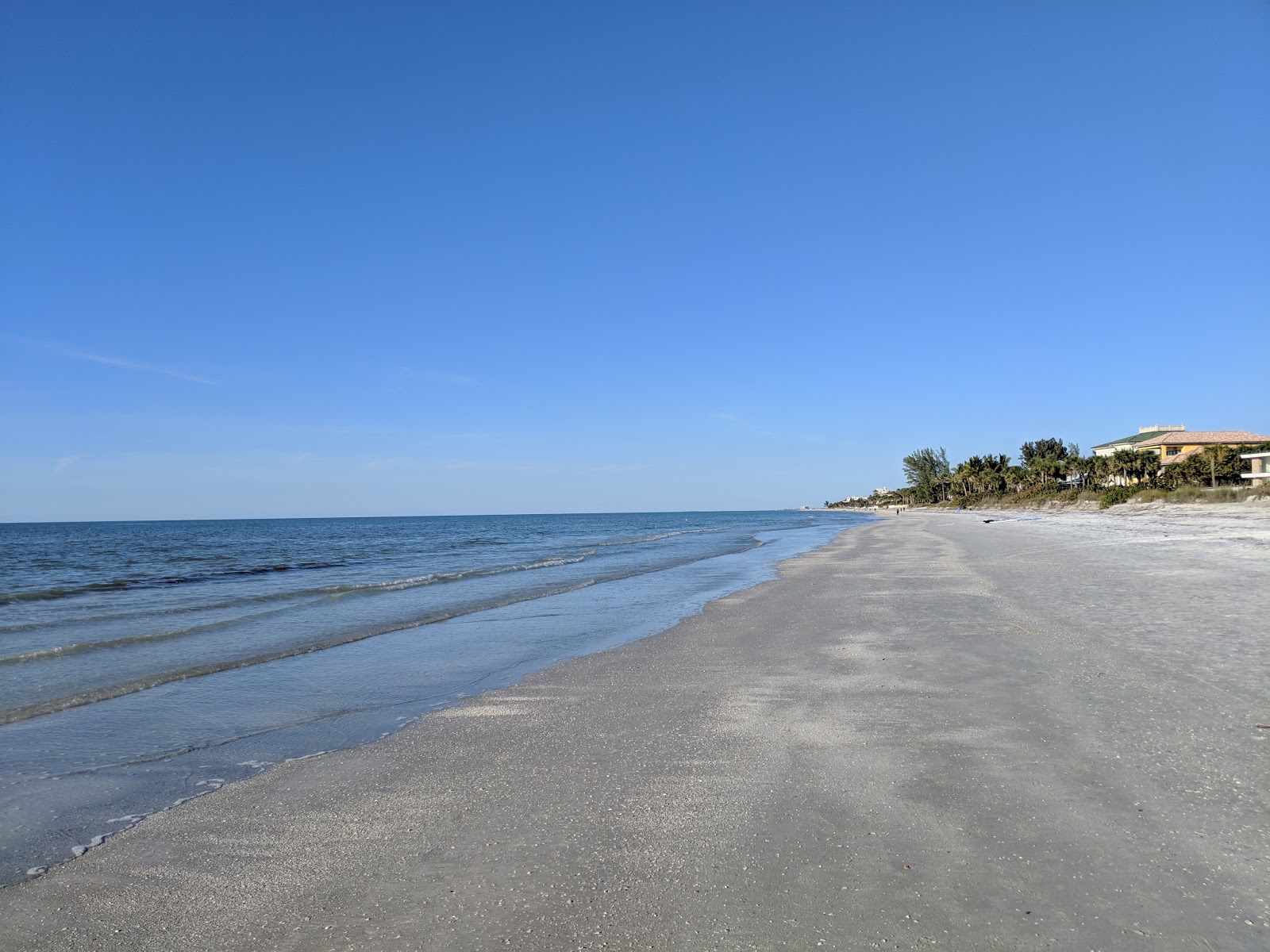 Photo of Belleair Beach with white sand surface