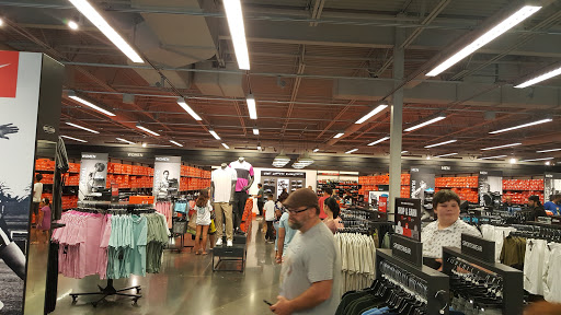 Clothing Store «Nike Factory Store», reviews and photos, 2350 Grand Cypress Dr #350, Wesley Chapel, FL 33544, USA